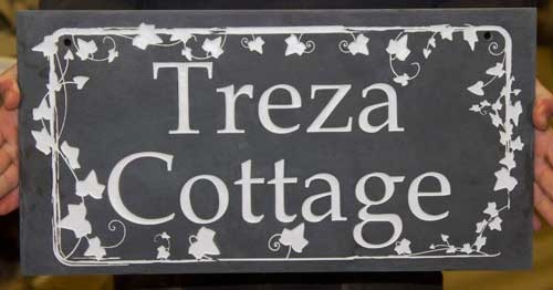Slate Sign with Ivy Border 