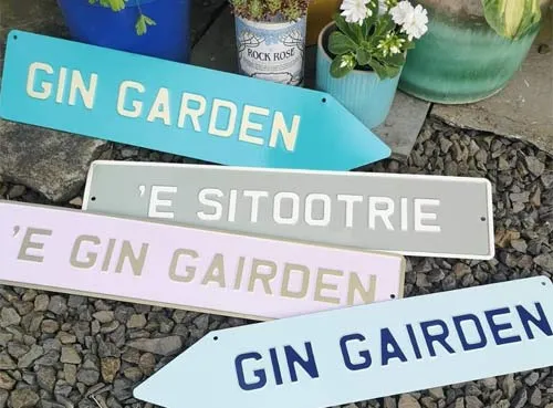 These are excellent value gift plaques. Gin Garden Sign