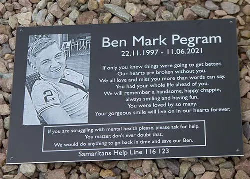 Black anodised aluminium is very long lasting. Black Aluminium Memorial Plaque
