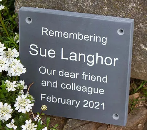 Welh slate has a very clean finish - ideal for memorials. Welsh Slate Memorial