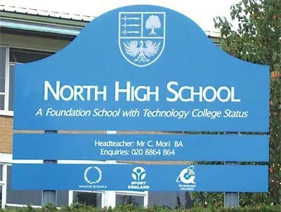 Signs can be supplied with or without posts. Aluminium Signage with Posts